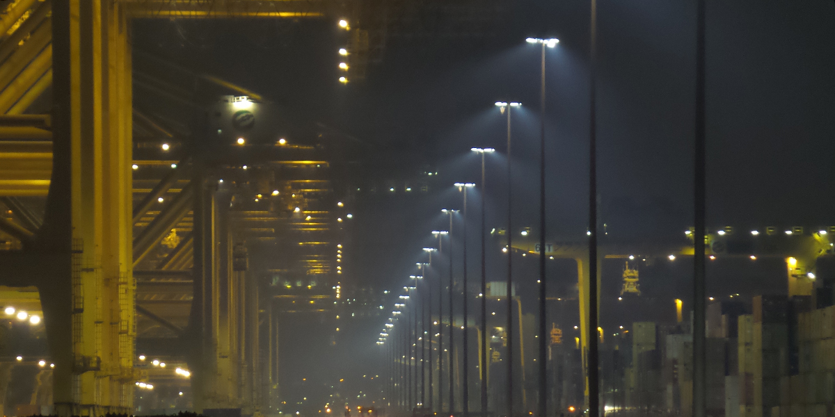 DP World Jebel Ali Port Terminal 2 - Fuente de luz LED