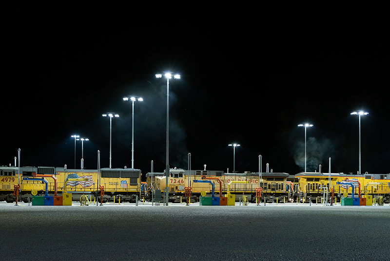 Rail yard best sale lights