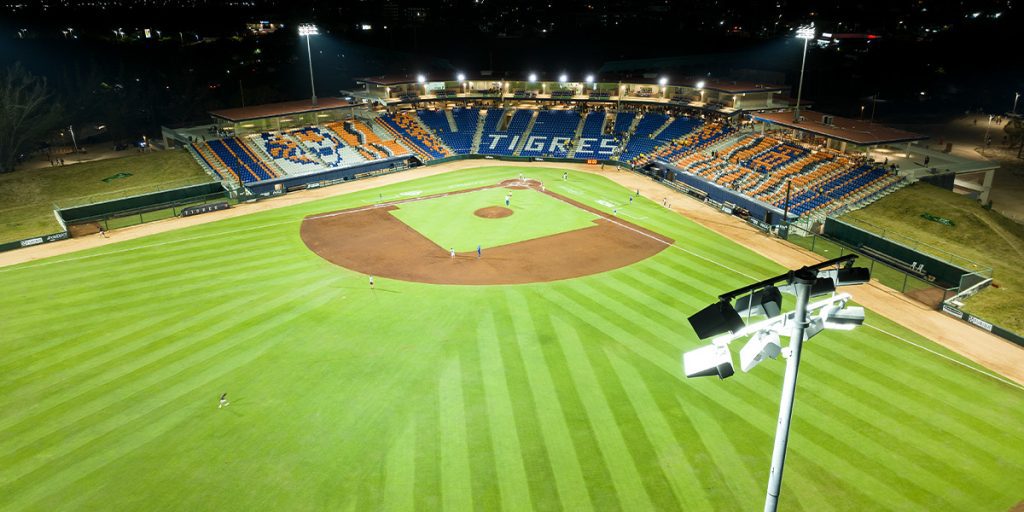 Baseball field at Estadio Beto Ávila with Musco LED sports lighting fixture in foreground